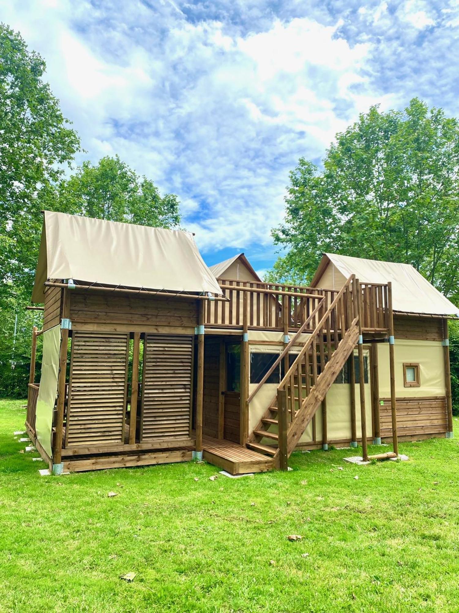Camping De Thoissey *** Exterior foto