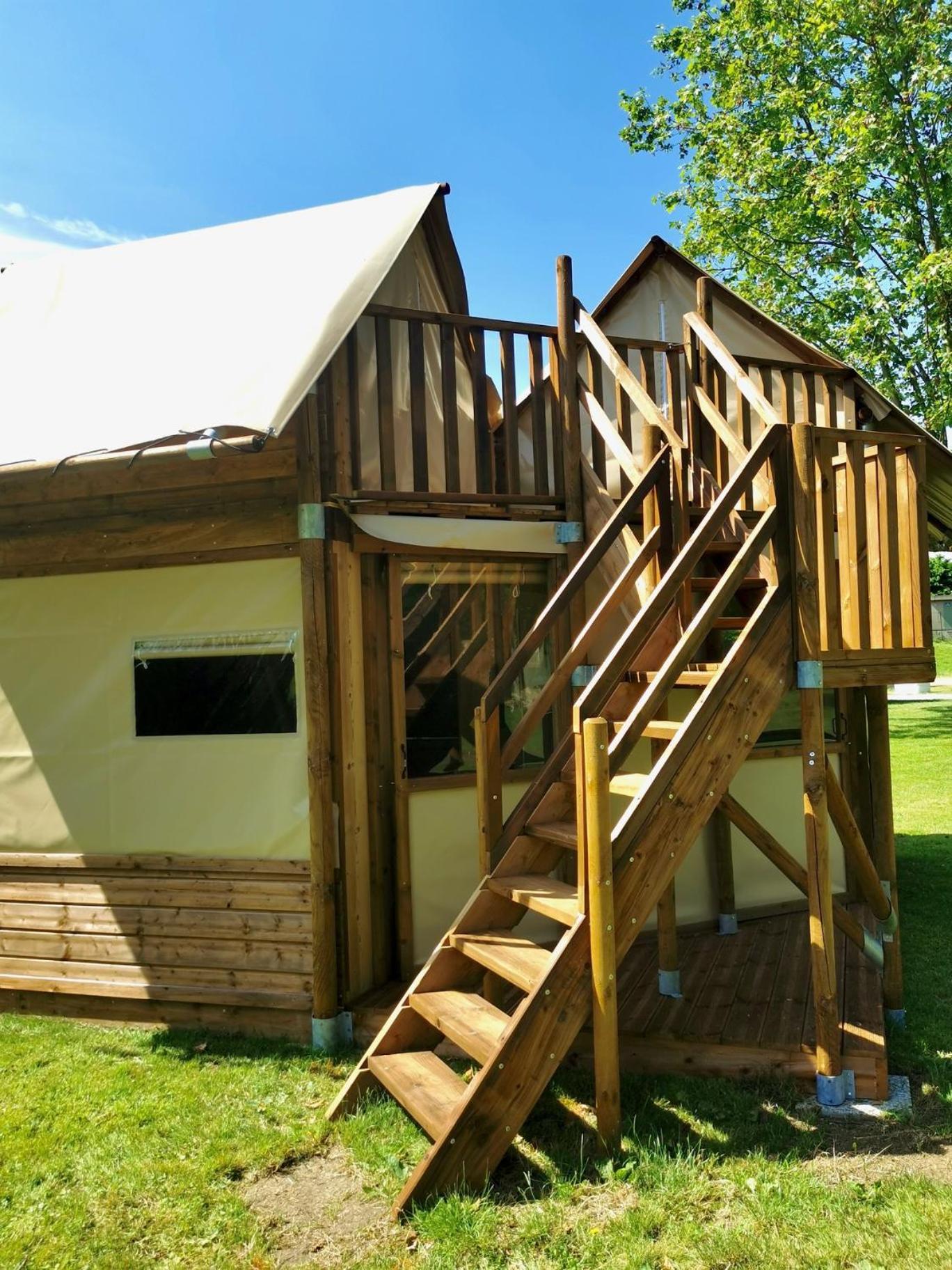 Camping De Thoissey *** Exterior foto