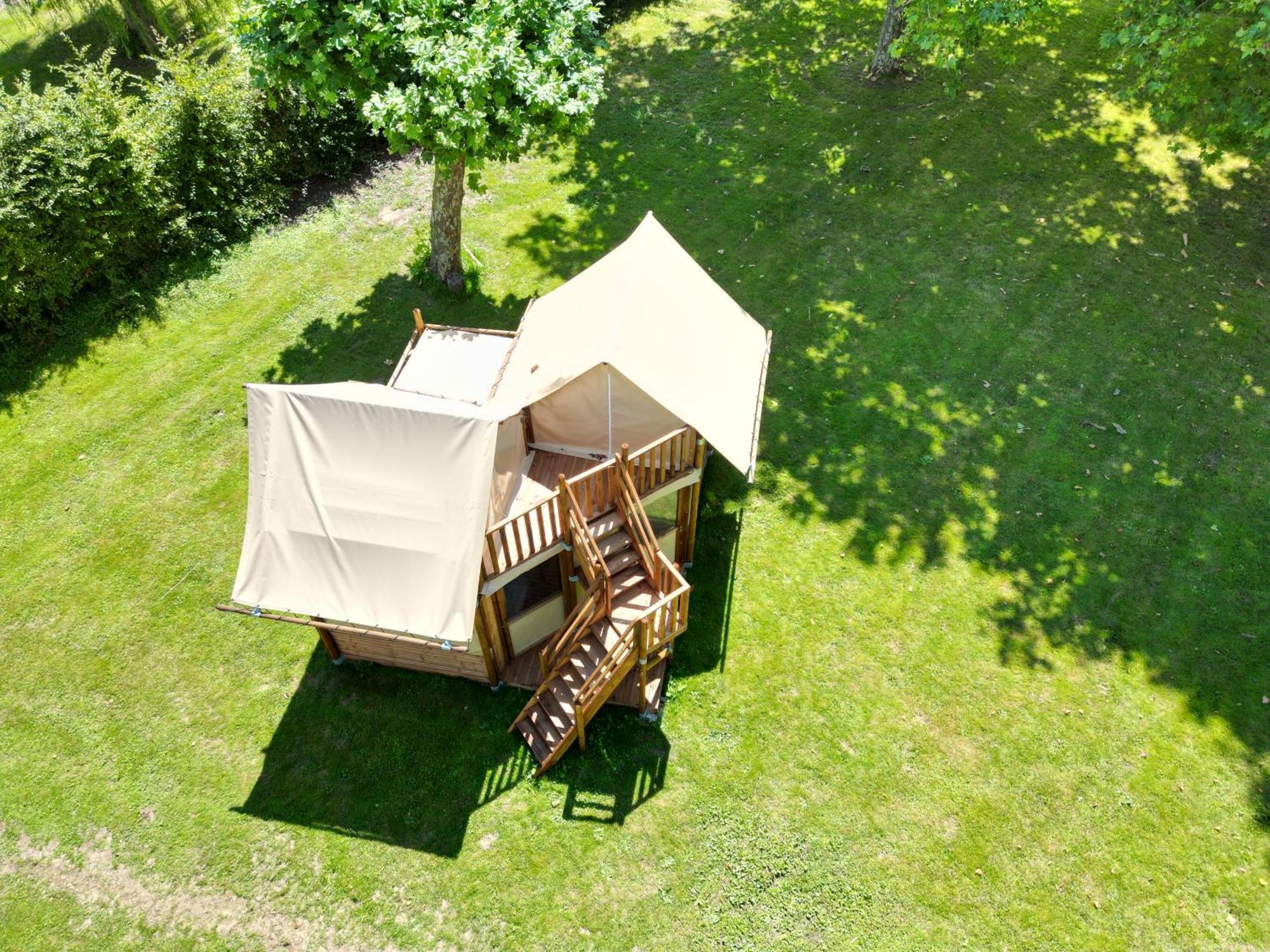 Camping De Thoissey *** Exterior foto
